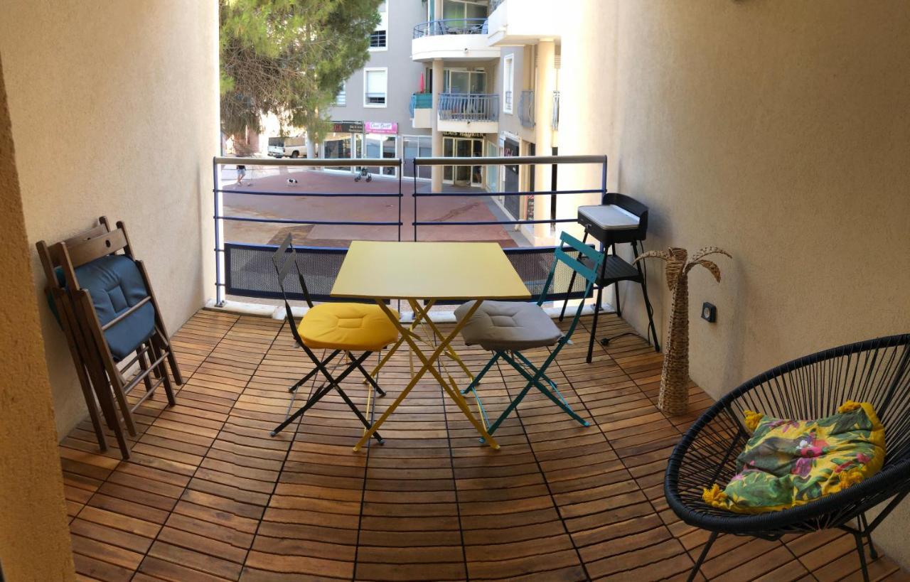 Charmant 2 Pieces A Port-Frejus Exterior photo